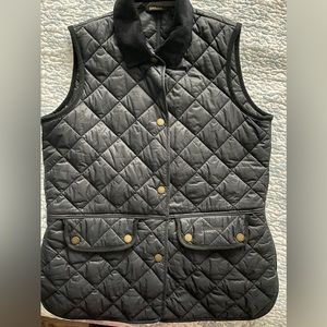 Black quilted Barbour vest. Size 6. Perfect condition.